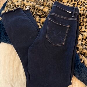 MOTHER Dark Indigo Skinny Jeans the swooner crop fray 28